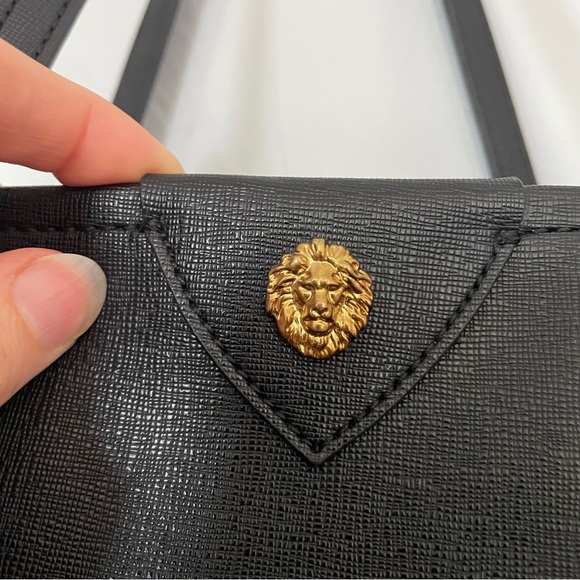 Anne Klein Sophisticated Black Leather Tote Bag with Minimalist Design 12.5"x15" - Picture 5 of 12